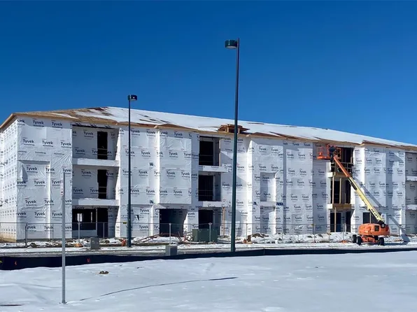 6153 N Ceylon Street Bldg 10 #301, Denver, CO 80249