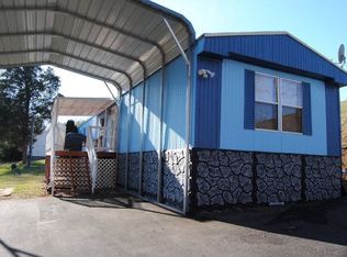 279 Island Ct, Bluff City, TN 37618