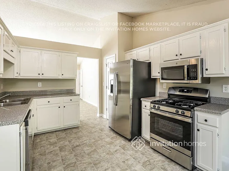 4216 Sturbridge Dr — Photo 7