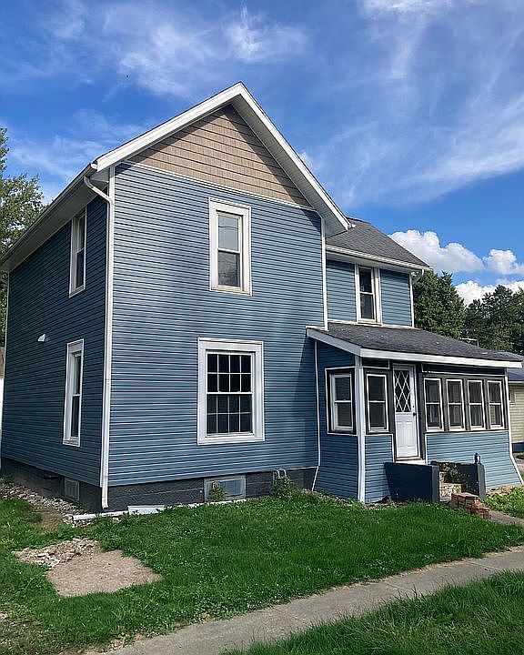 1st image of 30 S Main St
