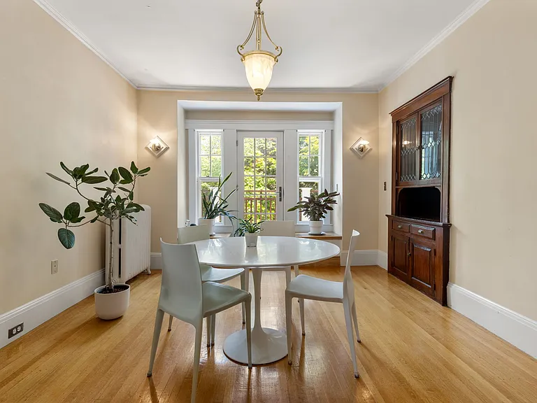 15 Myrtle St — Photo 9