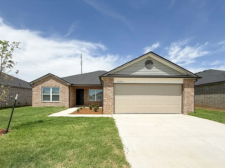 16301 Harvester Dr — Photo 2