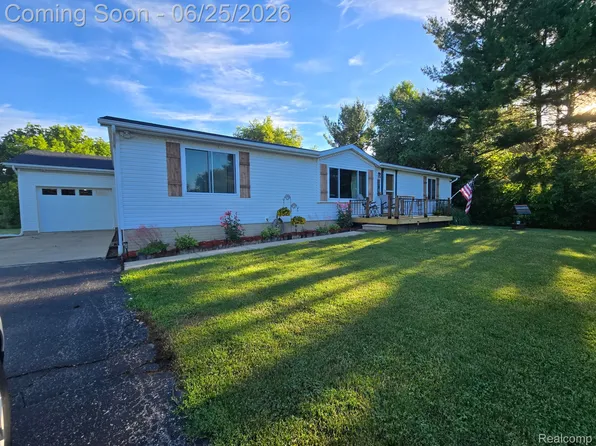 1336 W Hurd Rd, Clio, MI 48420