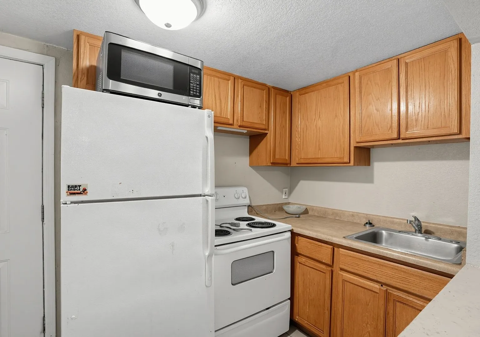 **Downtown Phoenix Apartment Gated Entry & Prime Location** — Photo 3