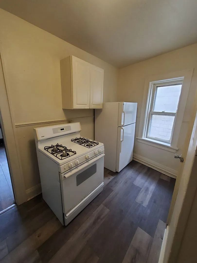 5101-5105 W. National Ave - 9 Unit — Photo 3