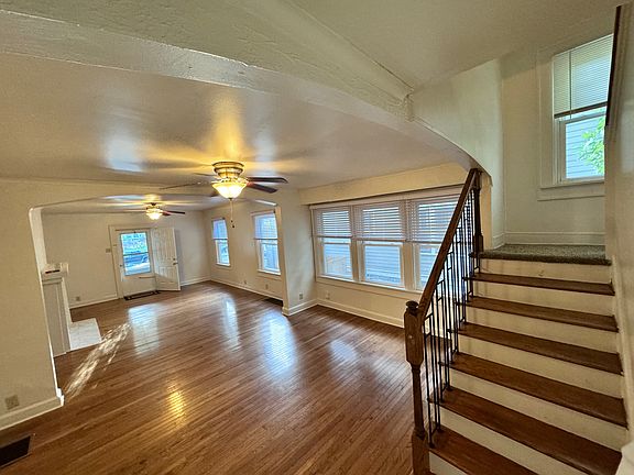 3rd image of 4076 N College Ave