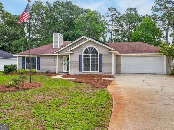 106 Timber Ridge Dr, Brunswick, GA 31525