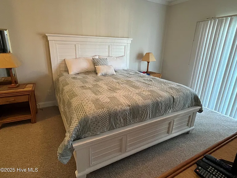 2555 Saint James Dr #304 — Photo 13