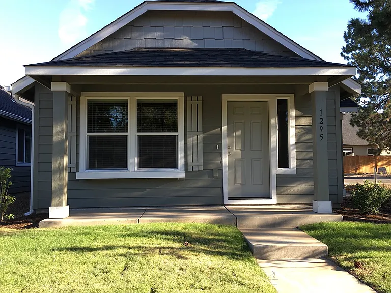 1295 W Rail Way — Photo 1