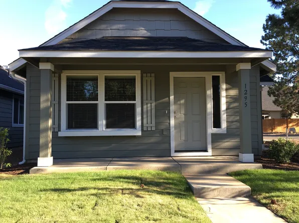 1295 W Rail Way, Sisters, OR 97759