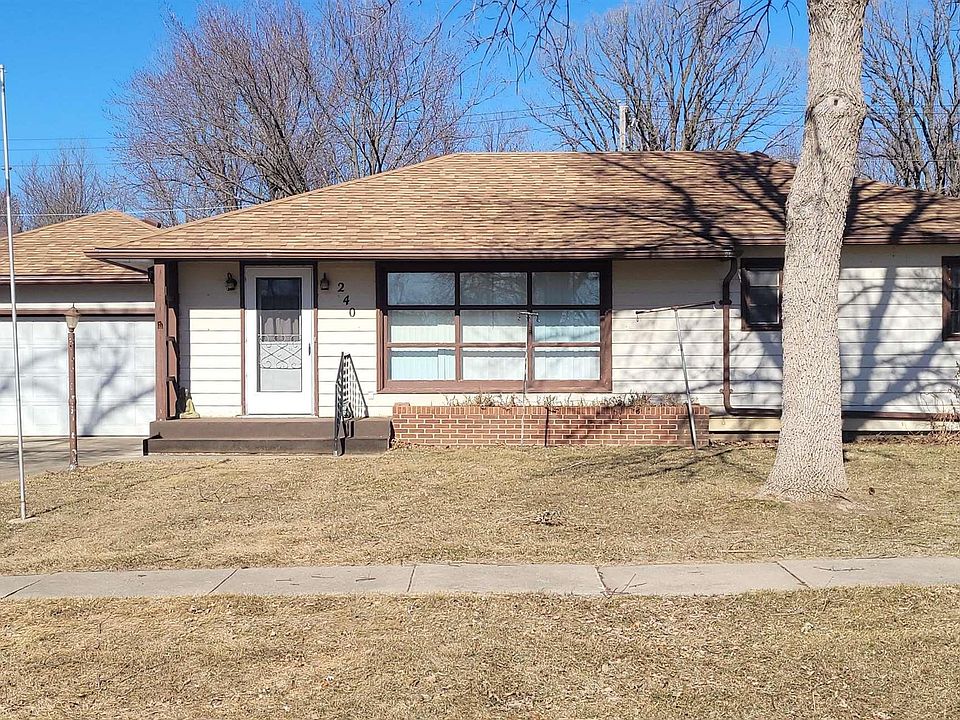 1st image of 240 3rd St NE