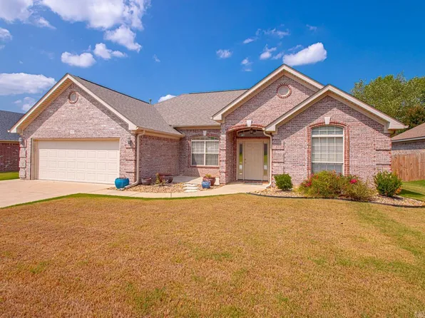 3507 Clover Hill Ln, Benton, AR 72015