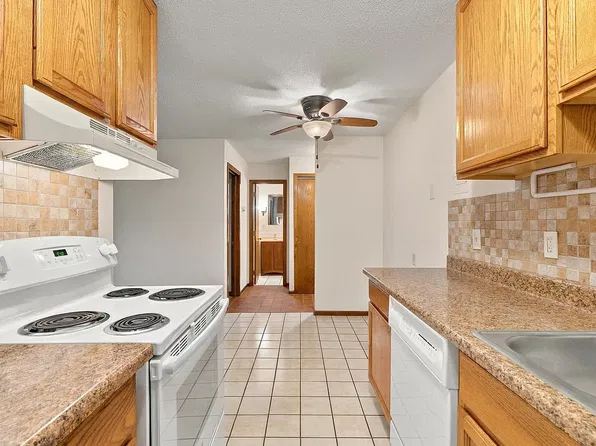 Lyndale Ave Apartments, 2308 Lyndale Ave S APT 105, Minneapolis, MN 55405