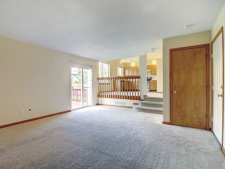 12540 Beach St — Photo 12