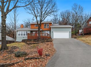 1606 N Forest Hts, Fayetteville, AR 72703