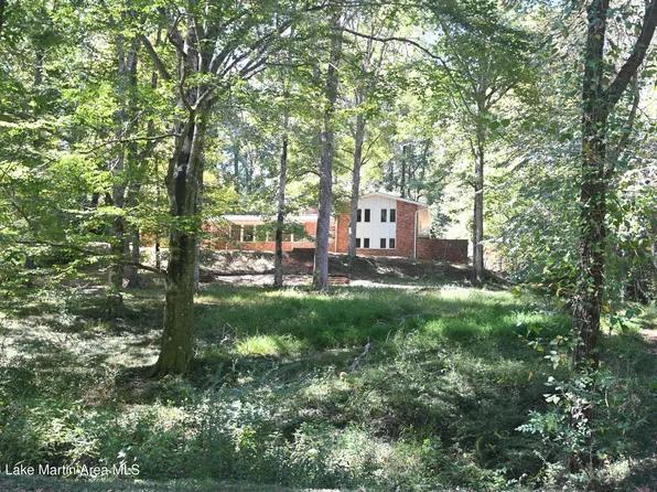 431 Sleepy Hollow Dr, Alexander City, AL 35010