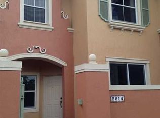 2214 Coral Reef Ct, Fort Lauderdale, FL 33312