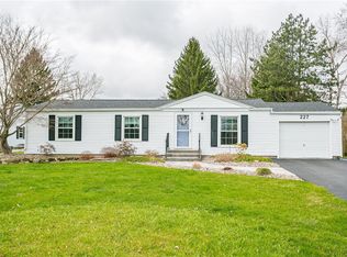 227 Lighthouse Rd, Hilton, NY 14468
