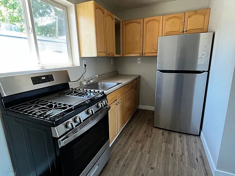 Ainsworth St - Rooms for Rent — Photo 4