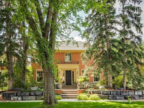 729 N Riverdale Ave SW, Calgary, AB T2S 0Y4