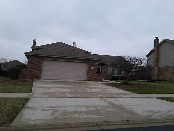 2nd image of 7513 Claremont Dr
