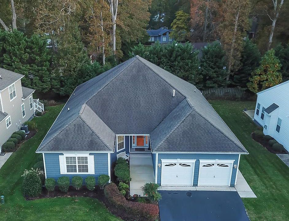 1st image of 20395 Mallory Square Cir #61