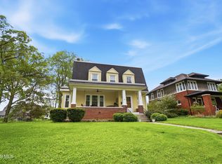 303 Campus Dr, Bluffton, OH 45817