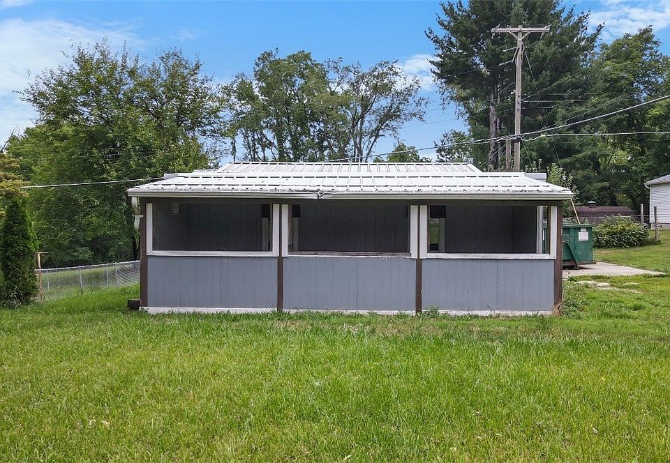 1st image of 777 Abbott Dr