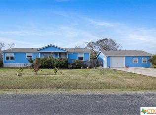 717 1st St, Bayside, TX 78340