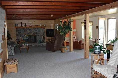 5th image of 660 S Mackinac Ln