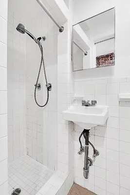 Rented by Cooper & Cooper Real Estate | media 23