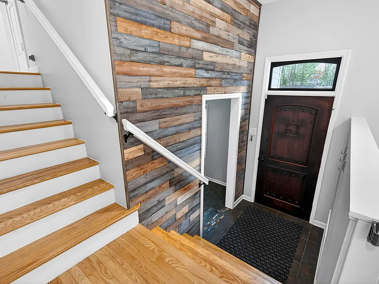 1112 Stonehedge Ave — Photo 25