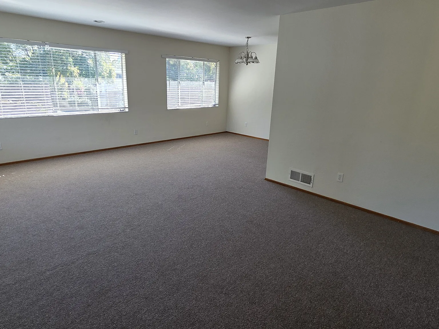 2 bed, 1400 sqft, $3,750 — Photo 3