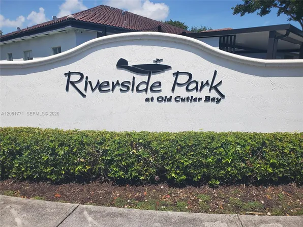 22527 SW 102nd Path, Miami, FL 33190
