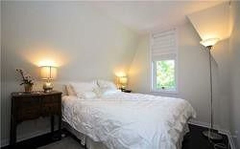 Toronto Townhouse for rent - 2 Bedrooms — photo 14