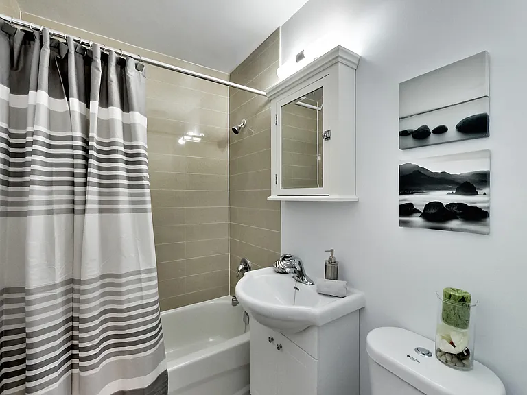 460 Eglinton Ave E #503 — Photo 55