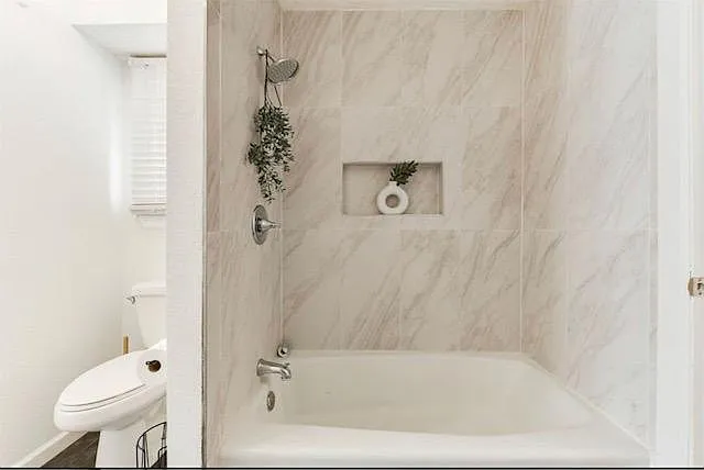12213 Sylvester Dr — Photo 40
