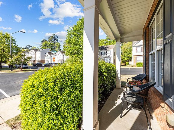2nd image of 1703 Sorrell Brook Way