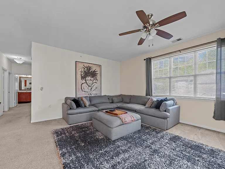 2424 Chancery Ln #207-1 — Photo 3