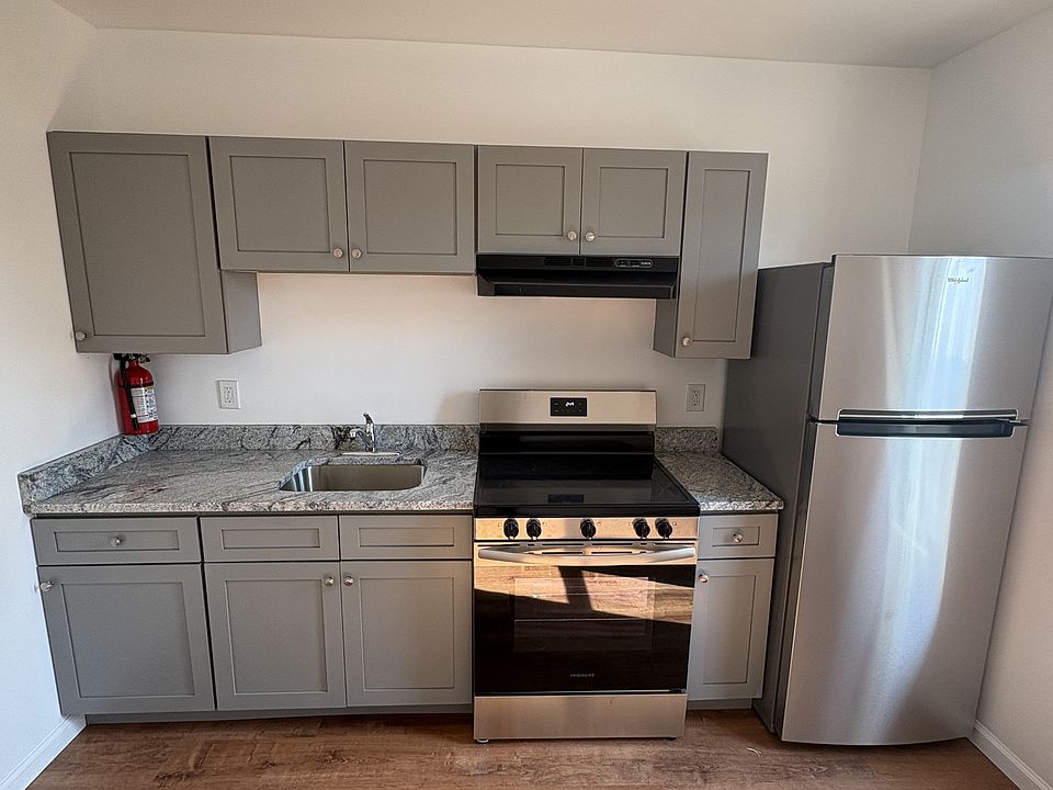 1st image of 712 Vine St #2