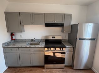 712 Vine St #2, Camden, NJ 08102