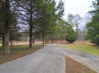 379 N Valencia Rd, Ridgeway, SC 29130