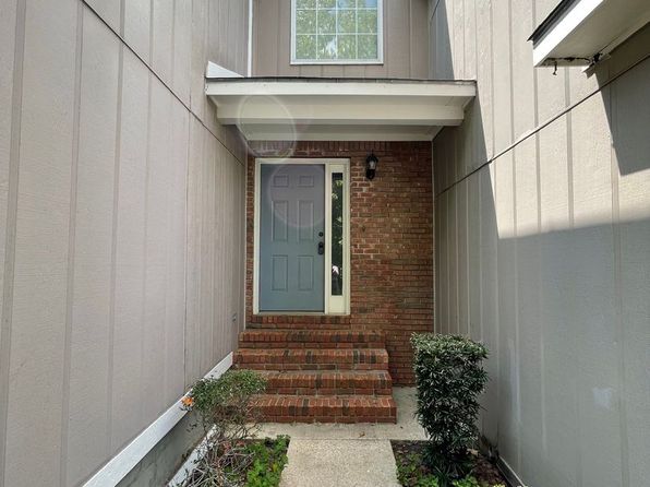 94 Woodfield Pl