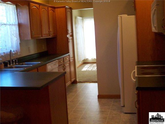 4th image of 1125 Scenic Dr