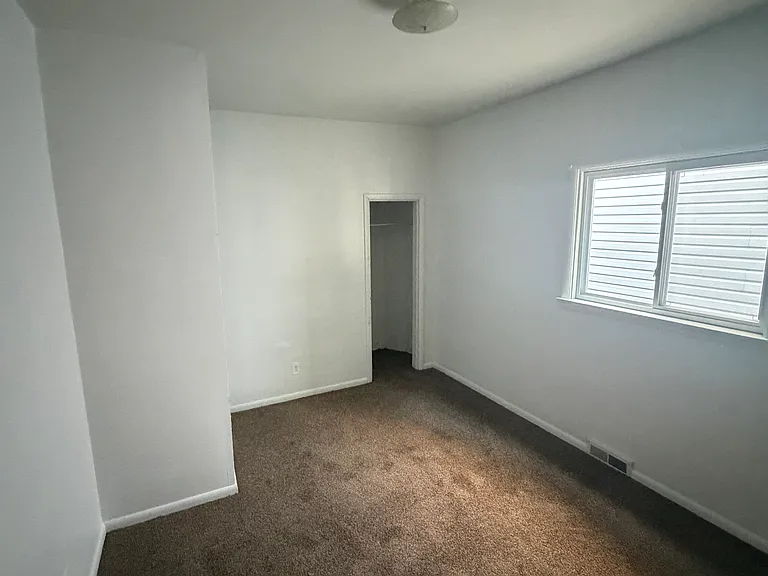 460 E 24th St #1 — Photo 7