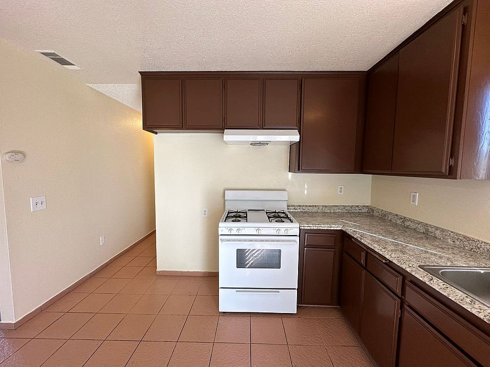 RV T 13915 13915 Spruce St Hesperia CA Zillow