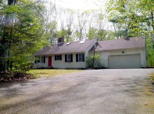 43 Weatherwood Rd, Amherst, MA 01072