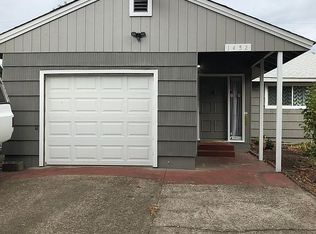 1452 Pleasant St, Springfield, OR 97477