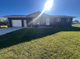 101 3rd St NE, Kulm, ND 58456