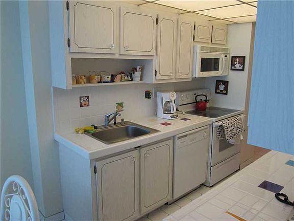 5th image of 251 174th St APT 1603
